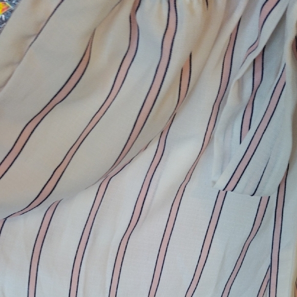 Love Squared High Waist White and Red Shorts - Picture 9 of 9